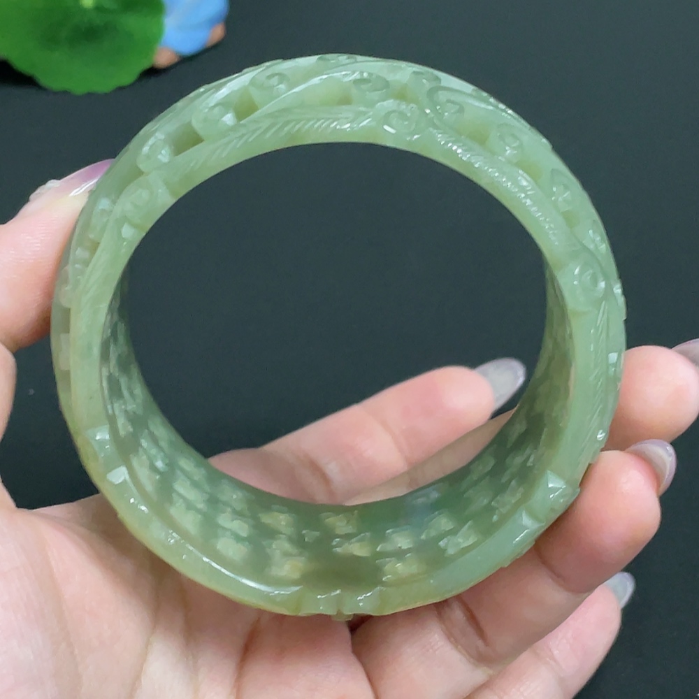 H33881932 Hetian Jade Carved Flower Bracelet Size 63.2 Total Weight Approx. 89.6g