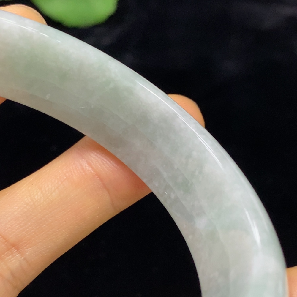 F34973329 Jadeite Round Bracelet Size 59mm Total Weight Approximately 68.94g