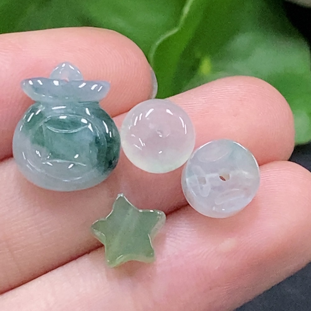 F33895444 Jadeite Pendant Yellow Color Origin Undetermined