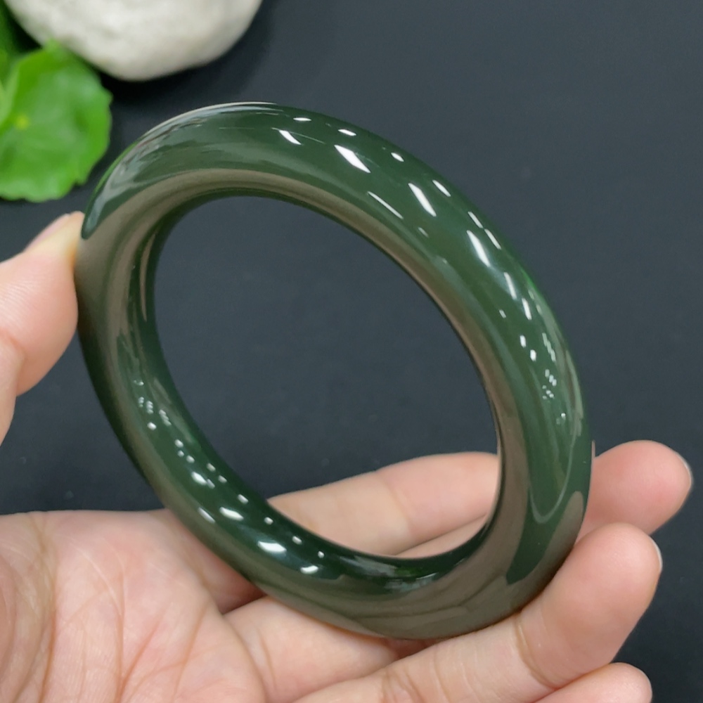 H29324333 Hetian Jade Round Bangle Size 55.2 Total Weight Approx. 56.8g