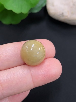 F37424248 翡翠蛋面 货品总重约3.7克