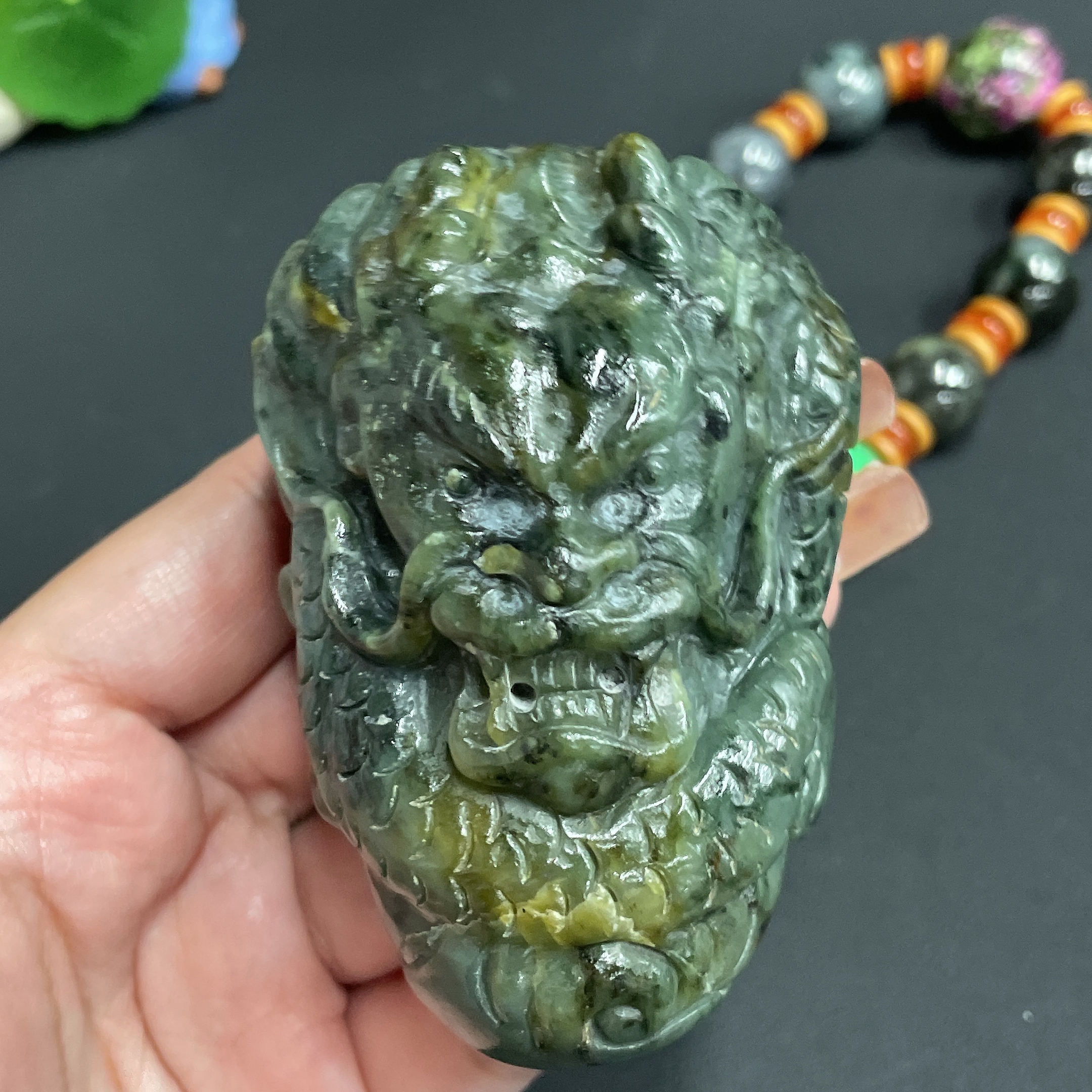 H22441731 Hetian Jade Handheld Piece "Dragon Roaming the World" with Chain, Total Weight 478.79g, Chain Not Included