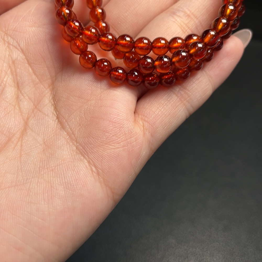 C34009070 Garnet bead necklace, total weight approx. 31.45g, bead size about 5.3mm