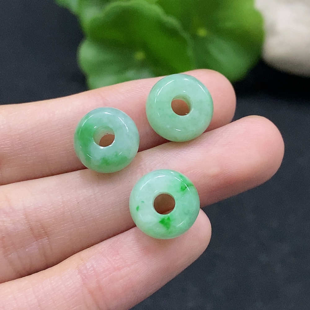 F34056663 Jadeite Pendants Sell as a Lot