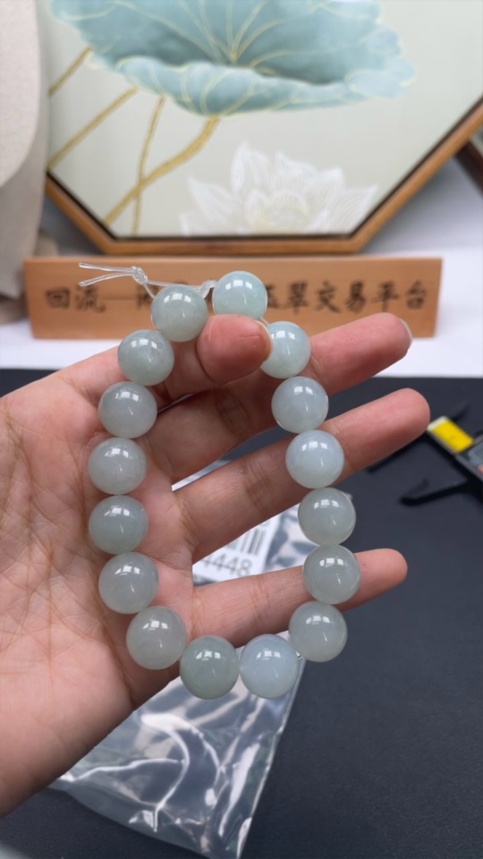 F34034448 Jadeite Bracelet, Total Weight Approx. 58.8g, Bead Size 12.7mm