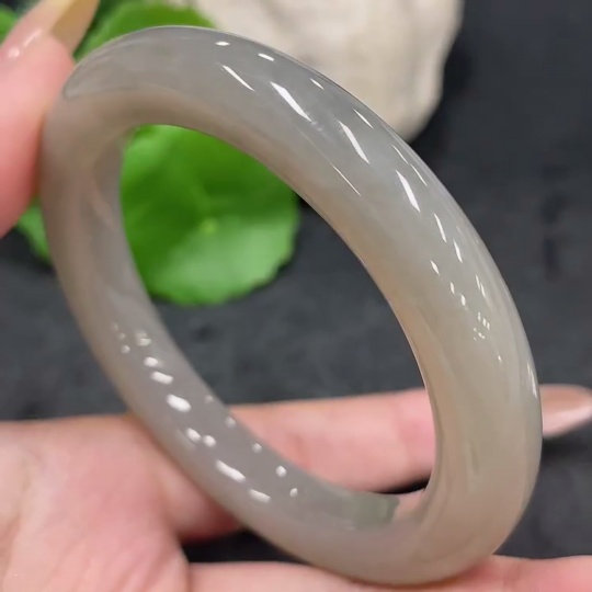 H32777594 Hetian Jade Round Bracelet, Size 54.7, Total Weight Approx. 51g