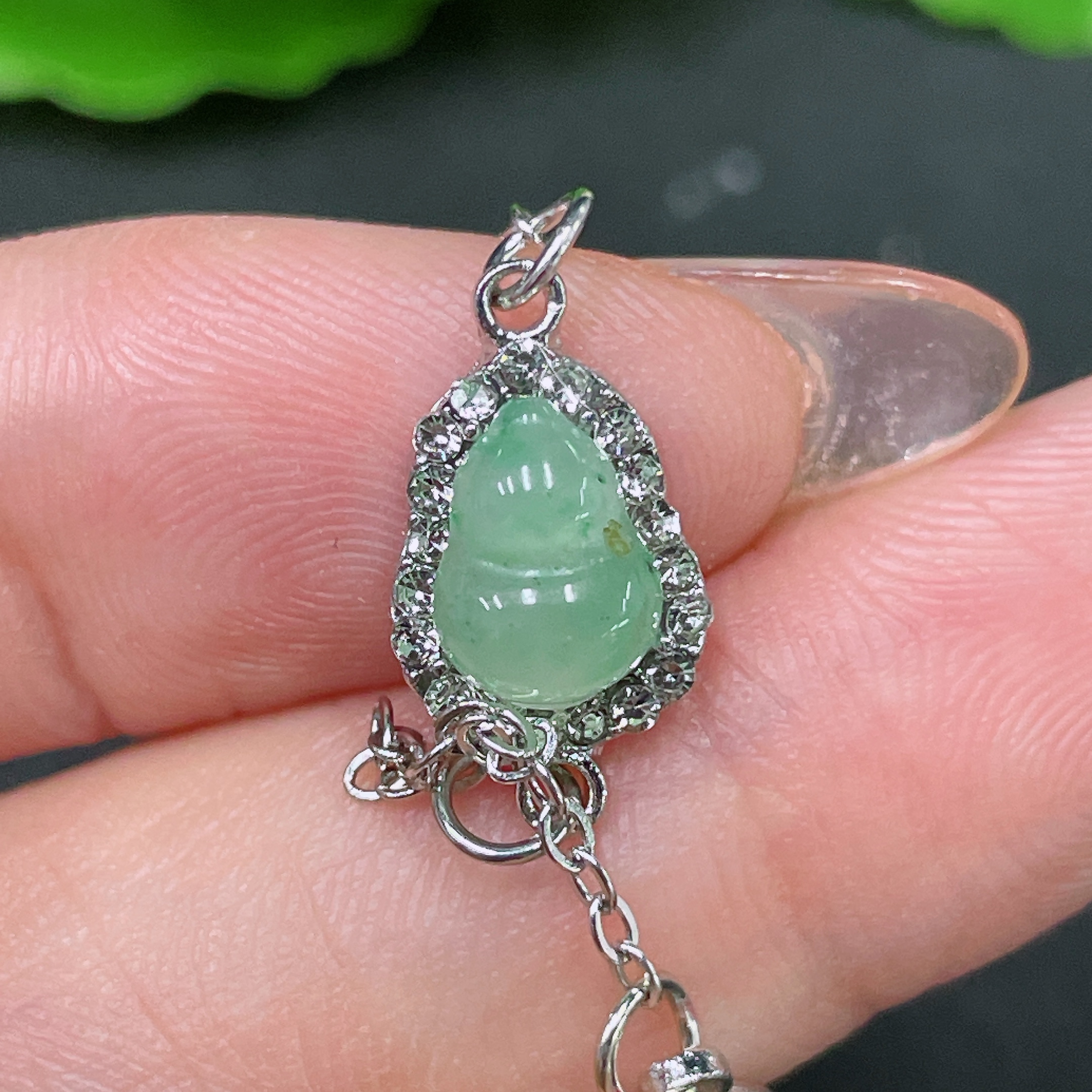 F34983396 Jadeite Inlaid Piece Non-Gold With Chain Total Weight Approx. 2.83g