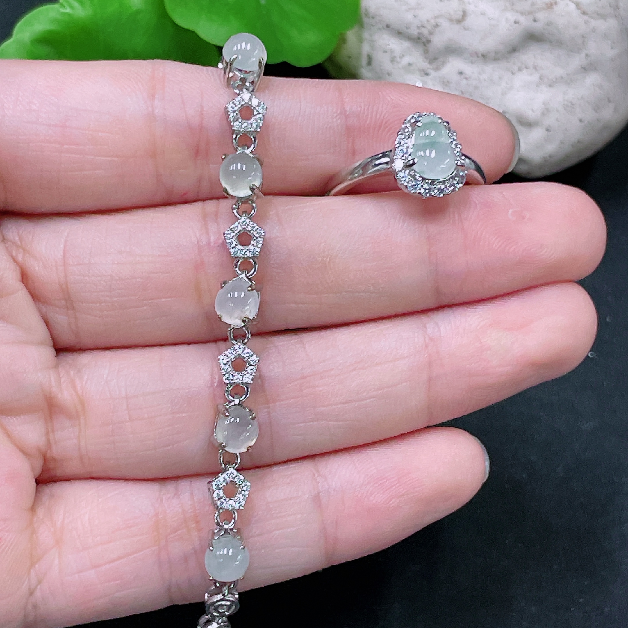 F33943542 Jadeite Cabochon Ring + Bracelet Set Non-Gold Setting Adjustable Size