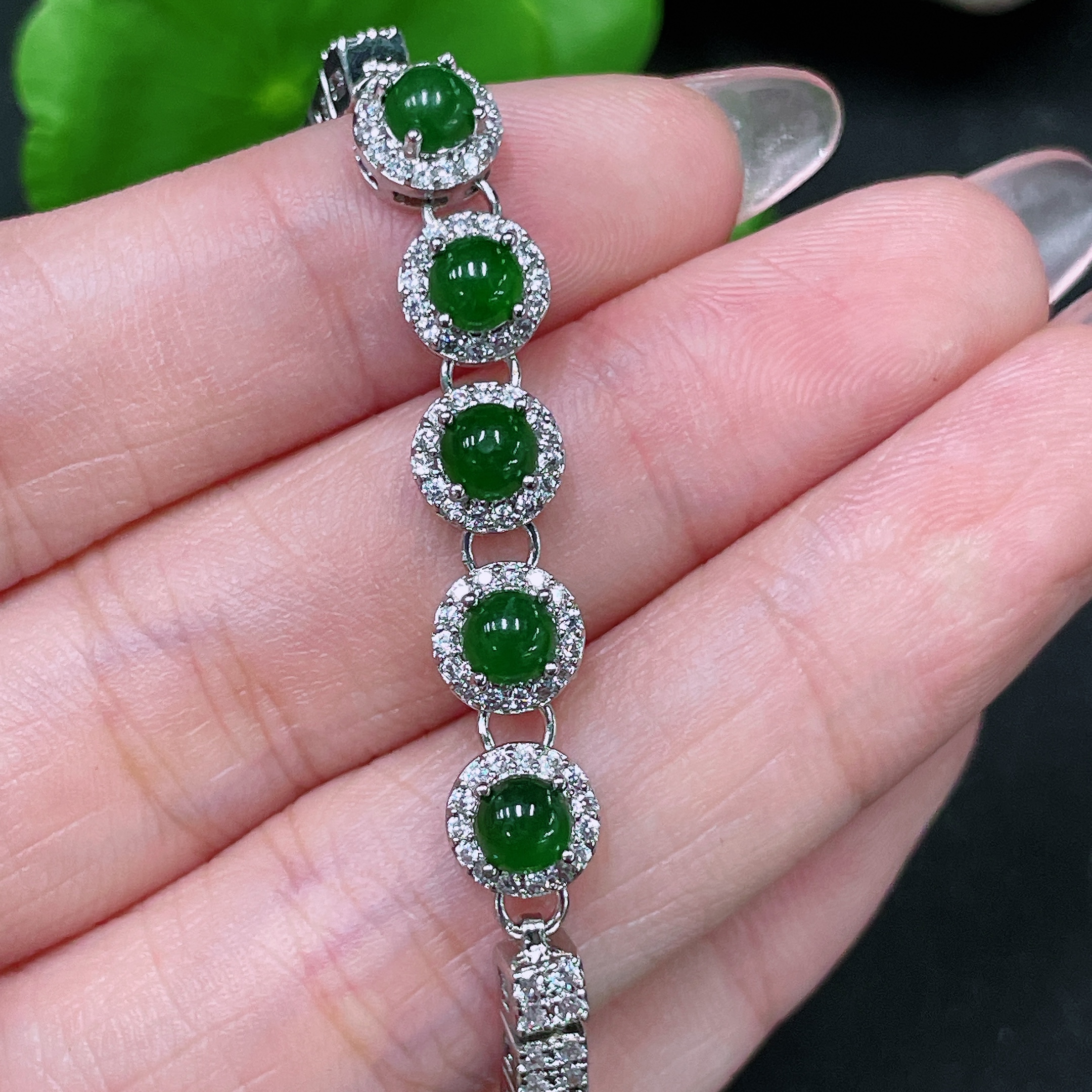 F34958529 Jadeite Cabochon Inlaid Bracelet Non-Gold Setting Gross Weight Approx. 7.3g