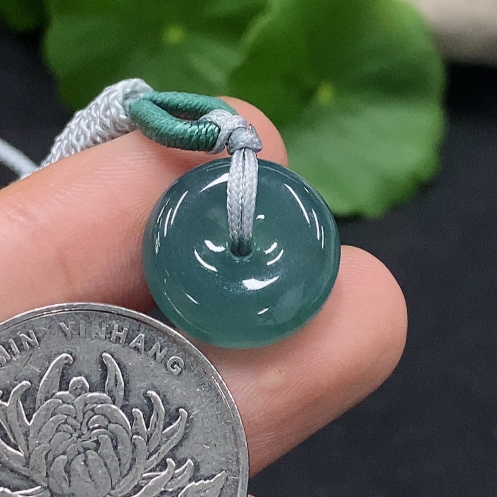 F30514724 JadeitePeace Button Pendant