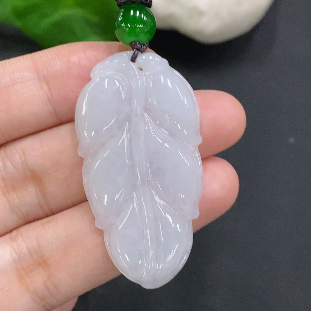 F33933093 Jadeite Leaf Pendant Total Weight Approx.10.6g (with non-A grade beads)