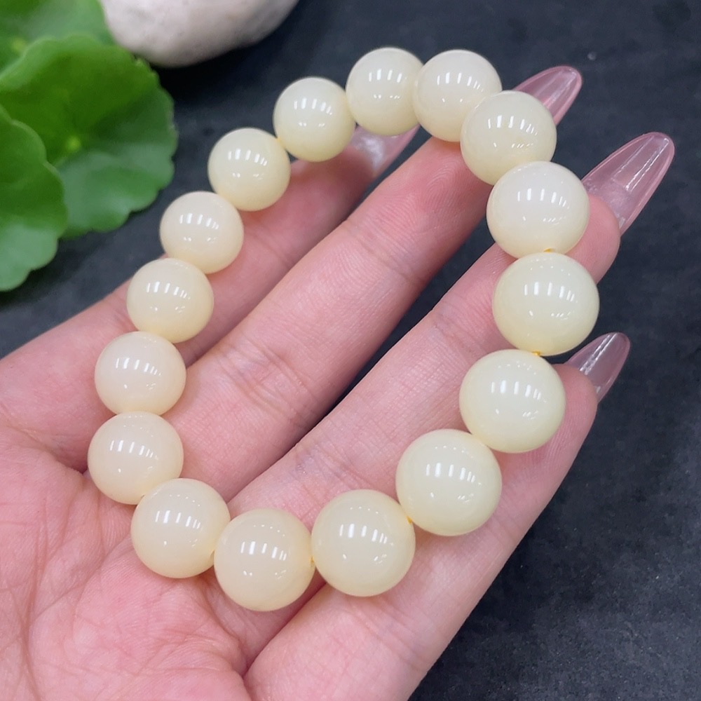 H33926061 Hetian Jade Bracelet, Approx. 11.3mm, Total Weight Approx. 39.1g