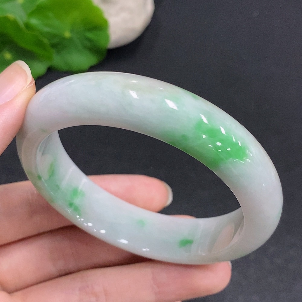 F33941902 Jadeite Round Bangle Total Weight About 70g Size 58