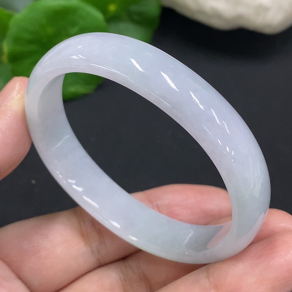 F34050698 Jadeite Concubine Bracelet, Total Weight Approx. 29.3g, Size 52.3/45.8