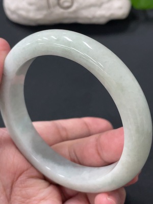 F28194955 Jadeite Circle Bracelet 58.7 Circle Size Gross Weight Approx. 64.27g
