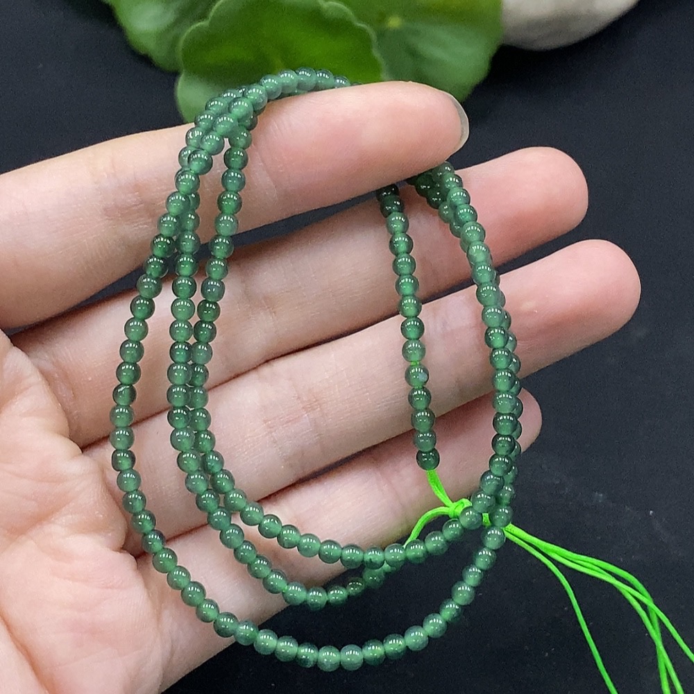 F34996635 Jadeite Bead Necklace Approximately 3mm Bead Size Total Weight Approximately 8.12g