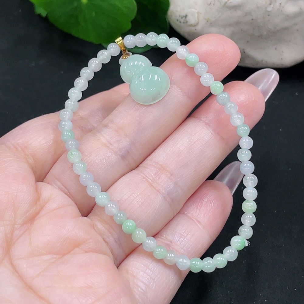 F35083606 Jadeite Bracelet Approx. 3.7mm Gold Content 64% Total Weight Approx. 5.1g