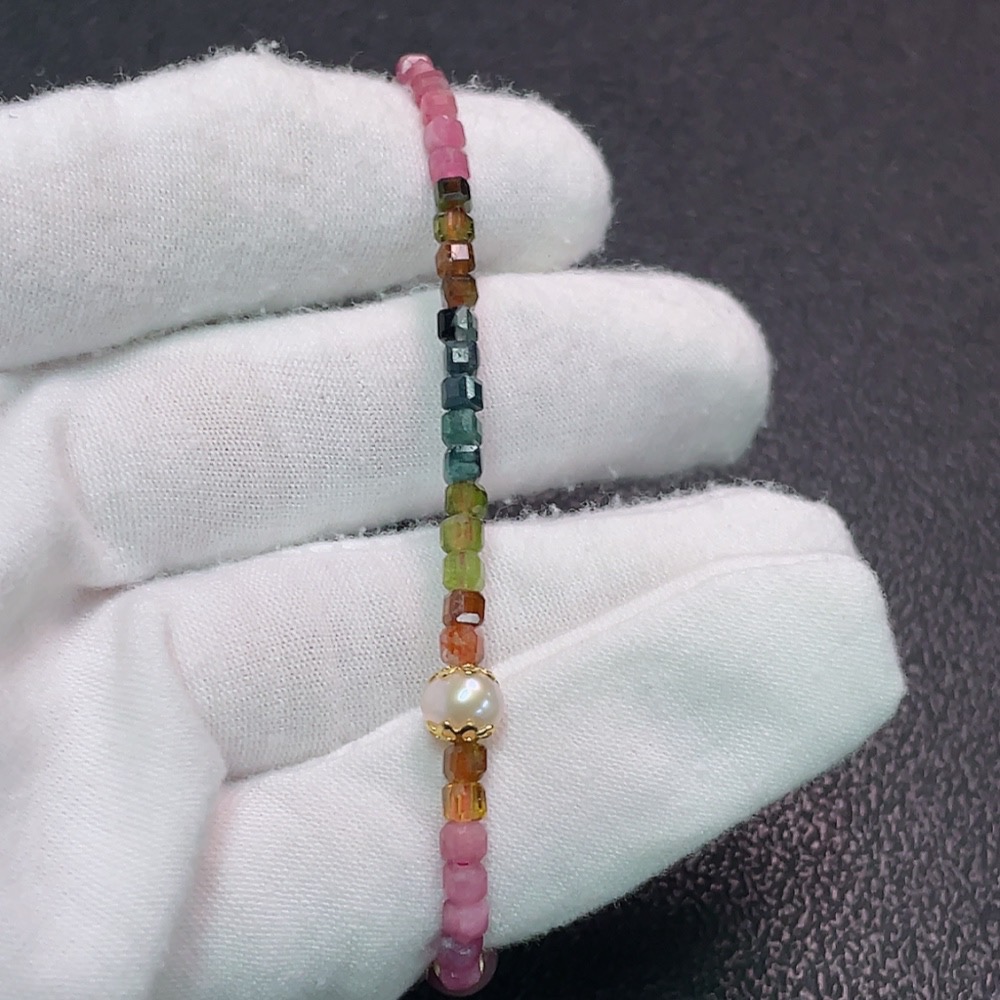 C34007194 Tourmaline Bracelet with Visible Organic Inclusions, Non-Gold, Total Weight Approx. 3.8g, Stone Size ~3.2mm