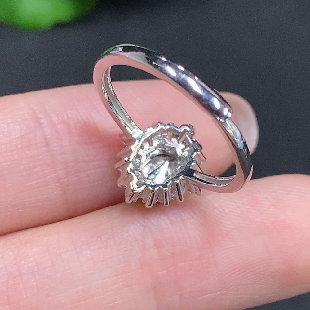 F34060491 Jadeite Cabochon Inlaid Ring with Adjustable Size, Non-Gold Setting, Total Weight Approximately 2g