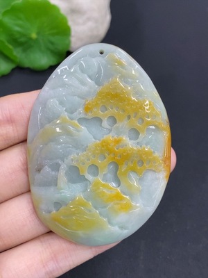 F42968397 翡翠山水牌挂件 货品总重量约81.4克