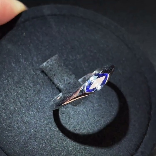 C35154844 18K Blue Sapphire Ring, Total Weight Approx. 3.21g, Size 21