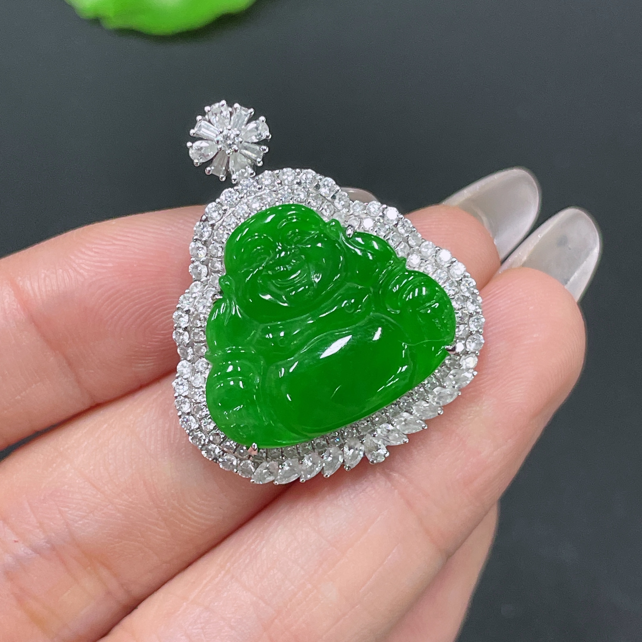 F35159215 Jadeite Buddha Pendant with 18K Gold and Diamond Setting, Total Weight Approx. 9.76g