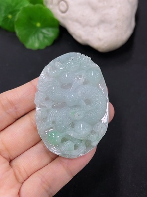 F43139435 翡翠挂件龙牌 货品总约重26.83g