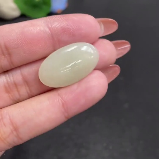 H34011439 Hetian Jade cabochon, total weight approx. 3.2g