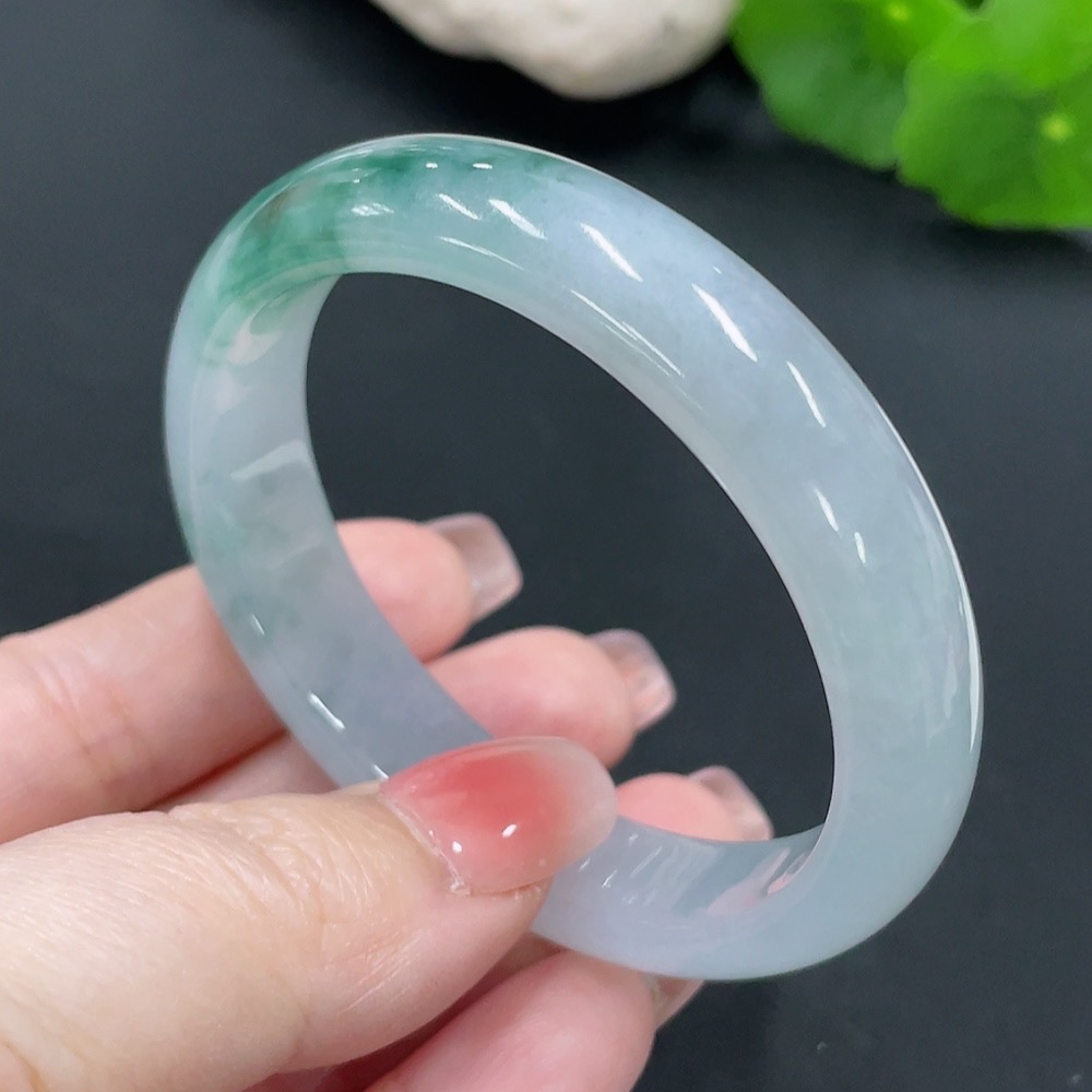 F26024375 Jadeite Noble Consort Bangle Size 53.2/46.5 Total Weight Approx. 44.4g