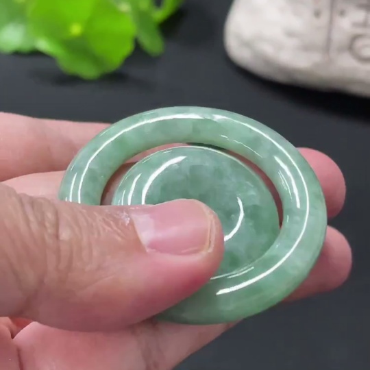 F31631435 JadeiteMother-and-Child Toggle Pendant