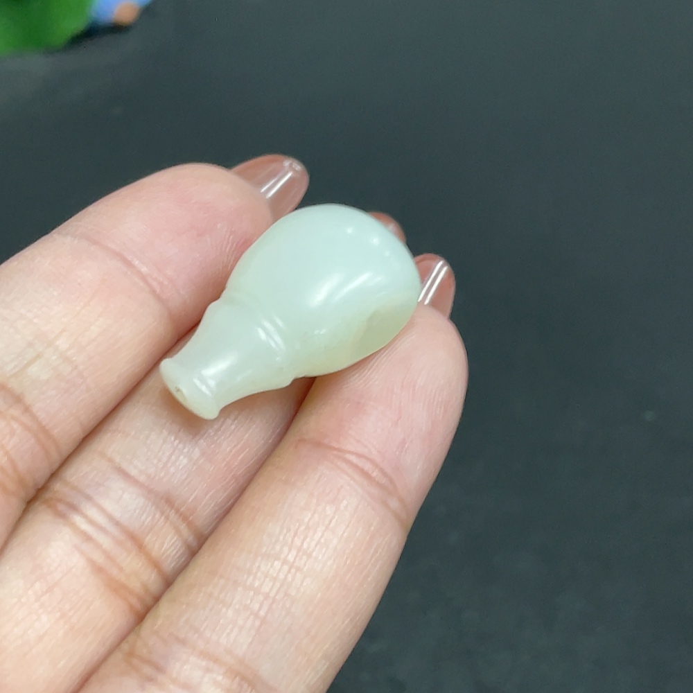 H34054671 Hetian Jade Pendant  Triple Pass  Total Weight: Approx. 6.2g