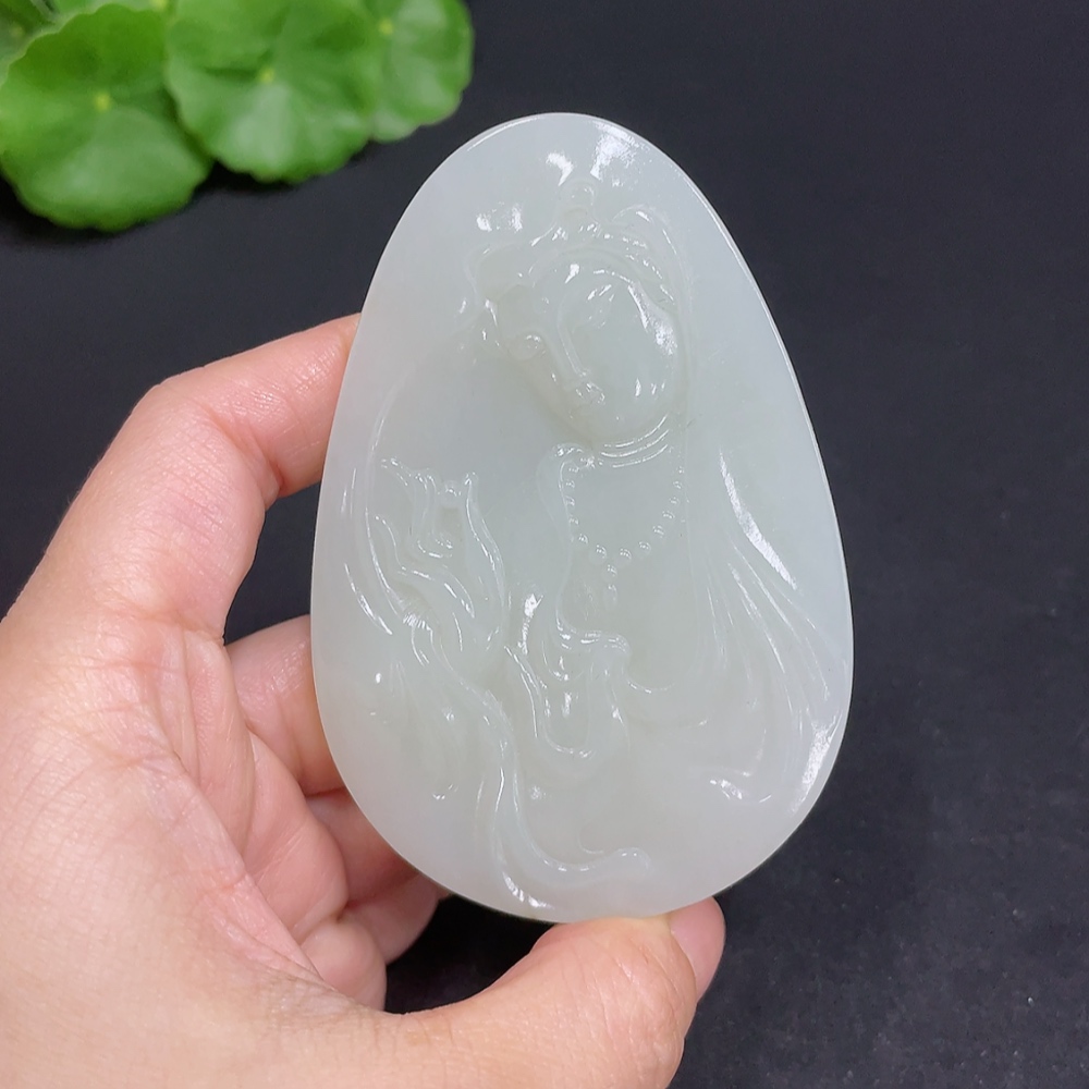 H35103770 Hetian Jade Pendant Guanyin Total Weight Approx. 85.2g