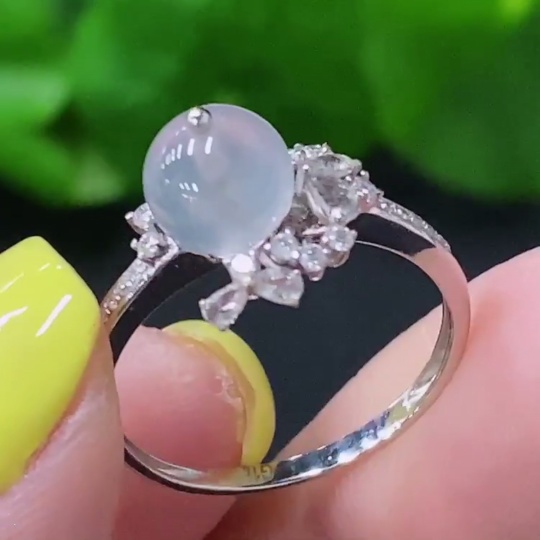 F28200631 Jadeite Inlaid Ring 18K Gold Size 13 Stone 6.5mm Approx. Total Weight 2.2g (Only Smallest Accent Stones Are Diamonds)