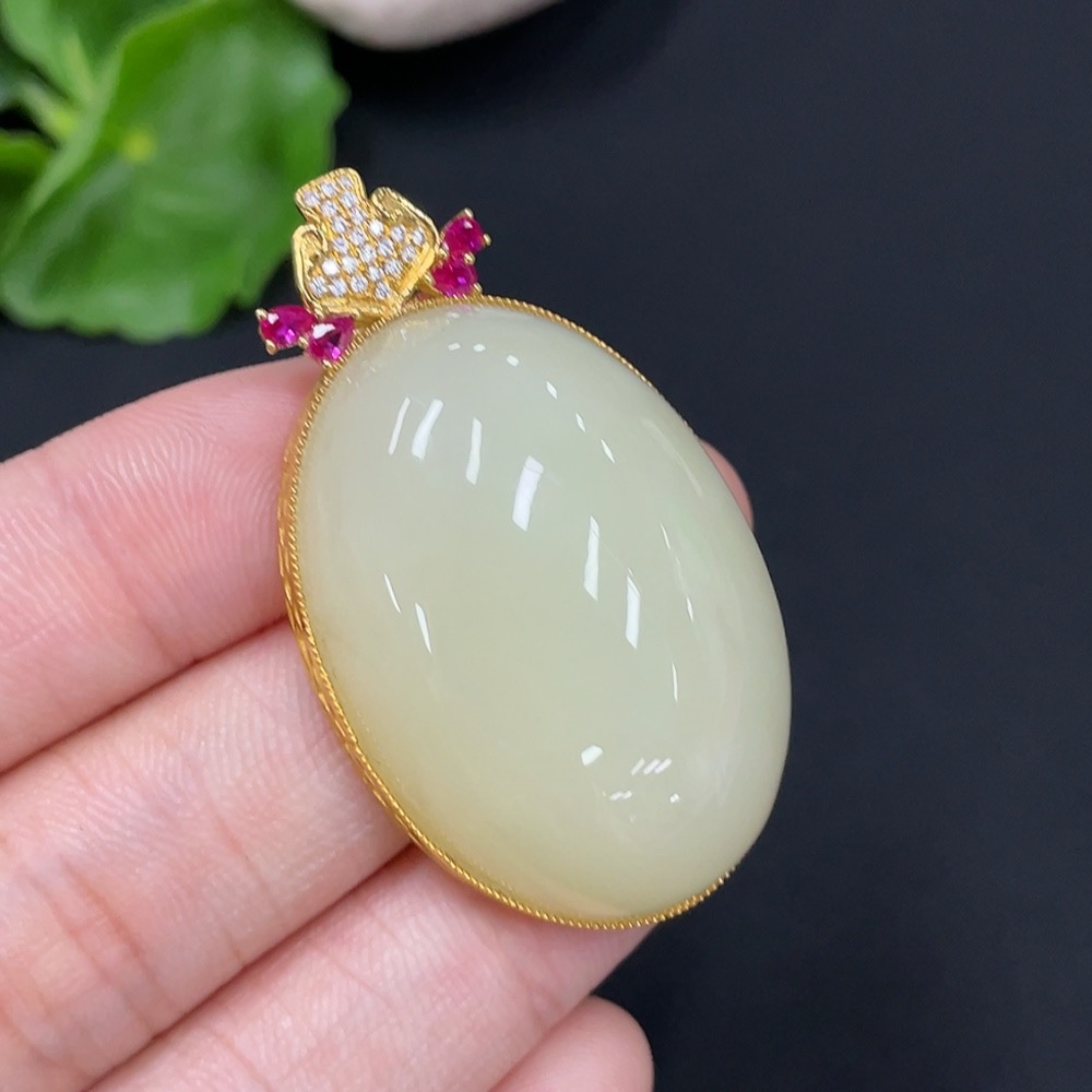 H29388032 Hetian Jade Inlaid Pendant 18k Gold Total Weight Approx. 19.7g