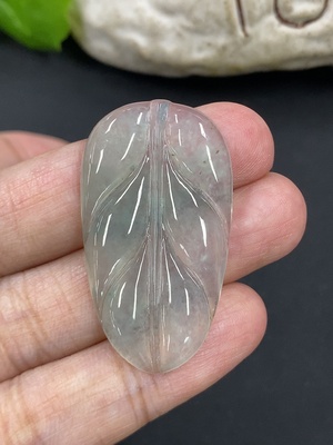 F46597910 翡翠挂件叶子 货品总约重5.69g