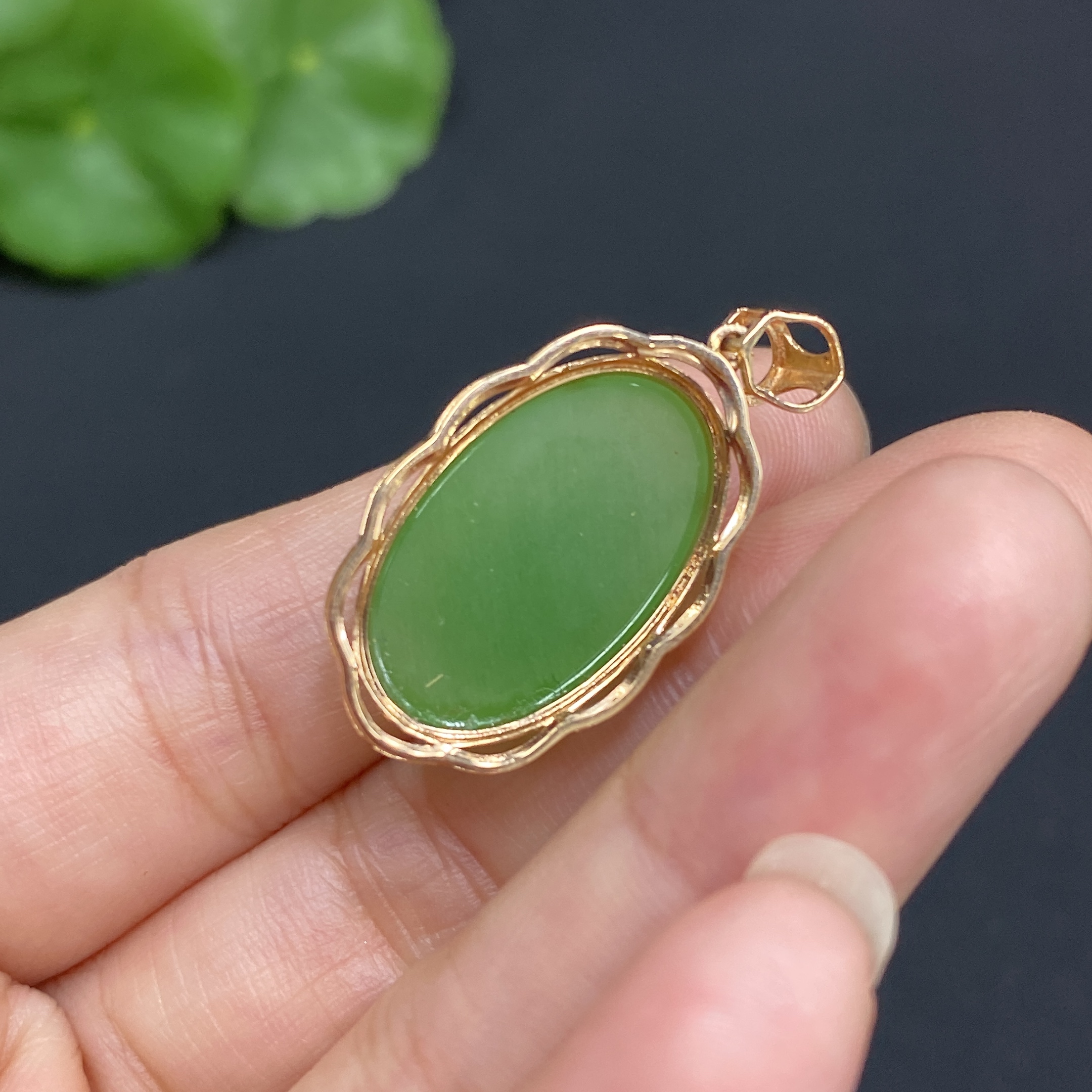H34986967 Hetian Jade Jasper Inlaid Pendant, Total Weight Approx. 3.8g, Set with Diamonds, 18k Gold