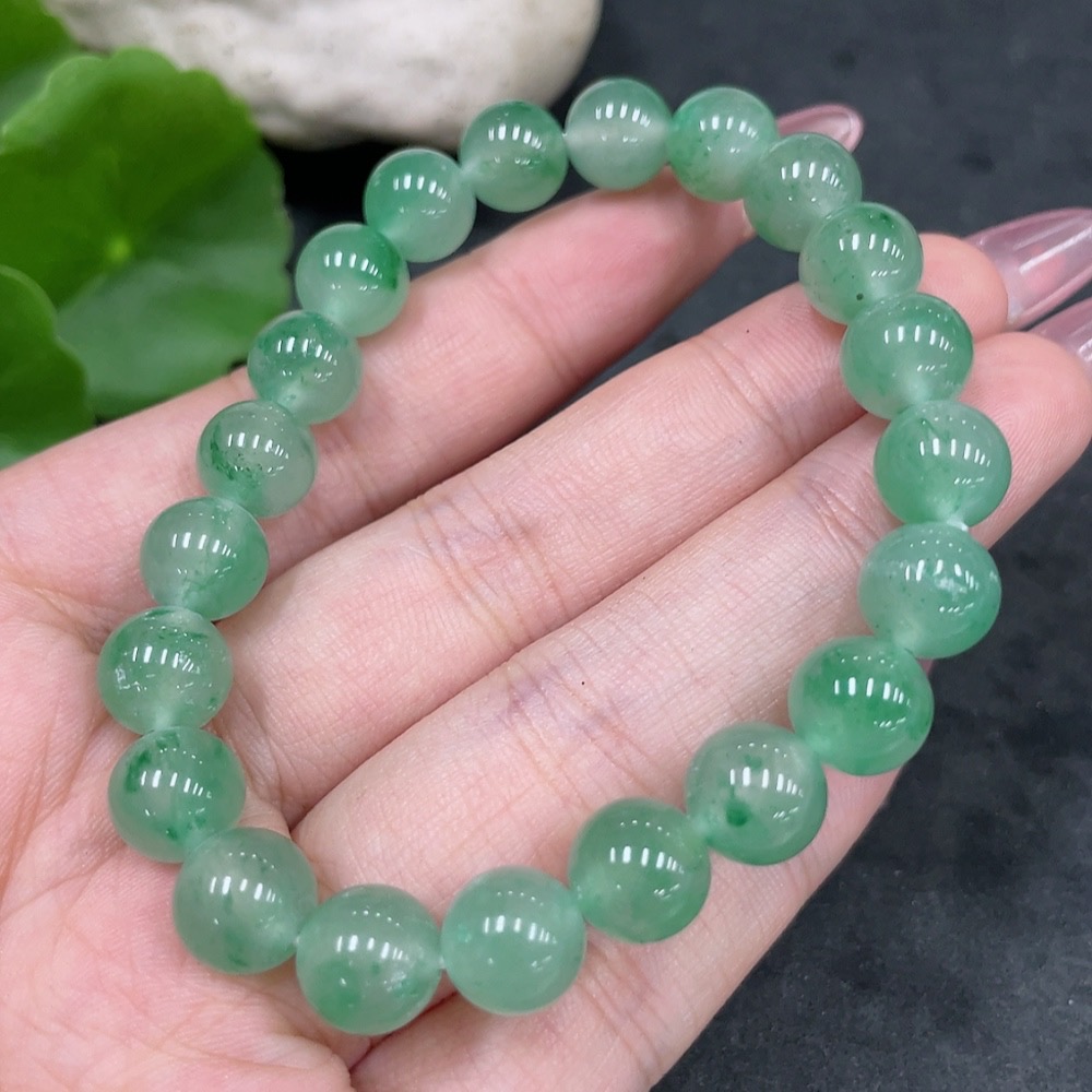 H33944382 African Emerald