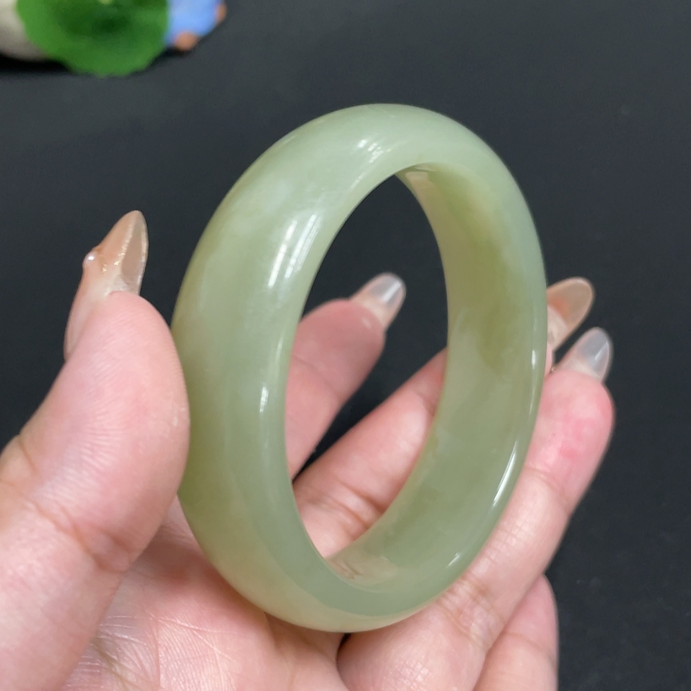 H32782056 Hetian Jade Round Bracelet Size 54.8 Total Weight Approx. 63g