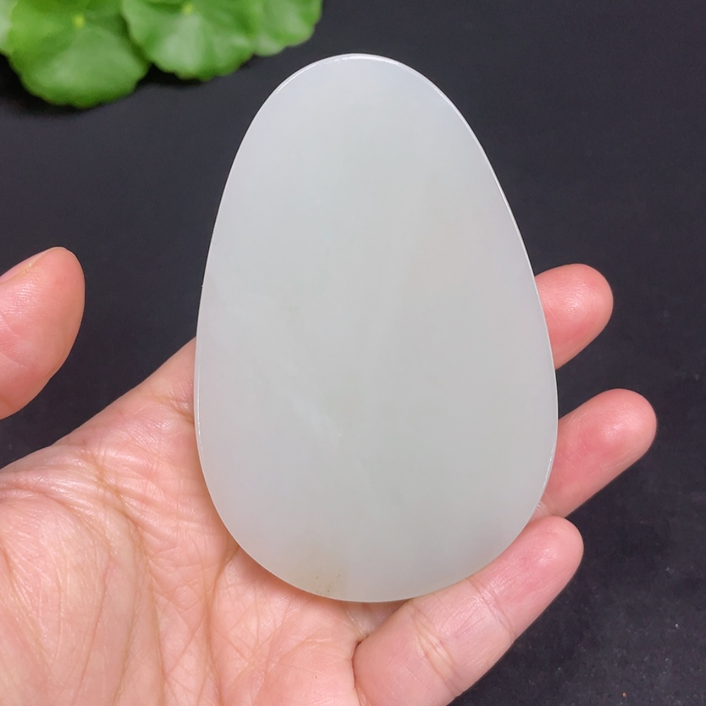 H35103770 Hetian Jade Pendant Guanyin Total Weight Approx. 85.2g