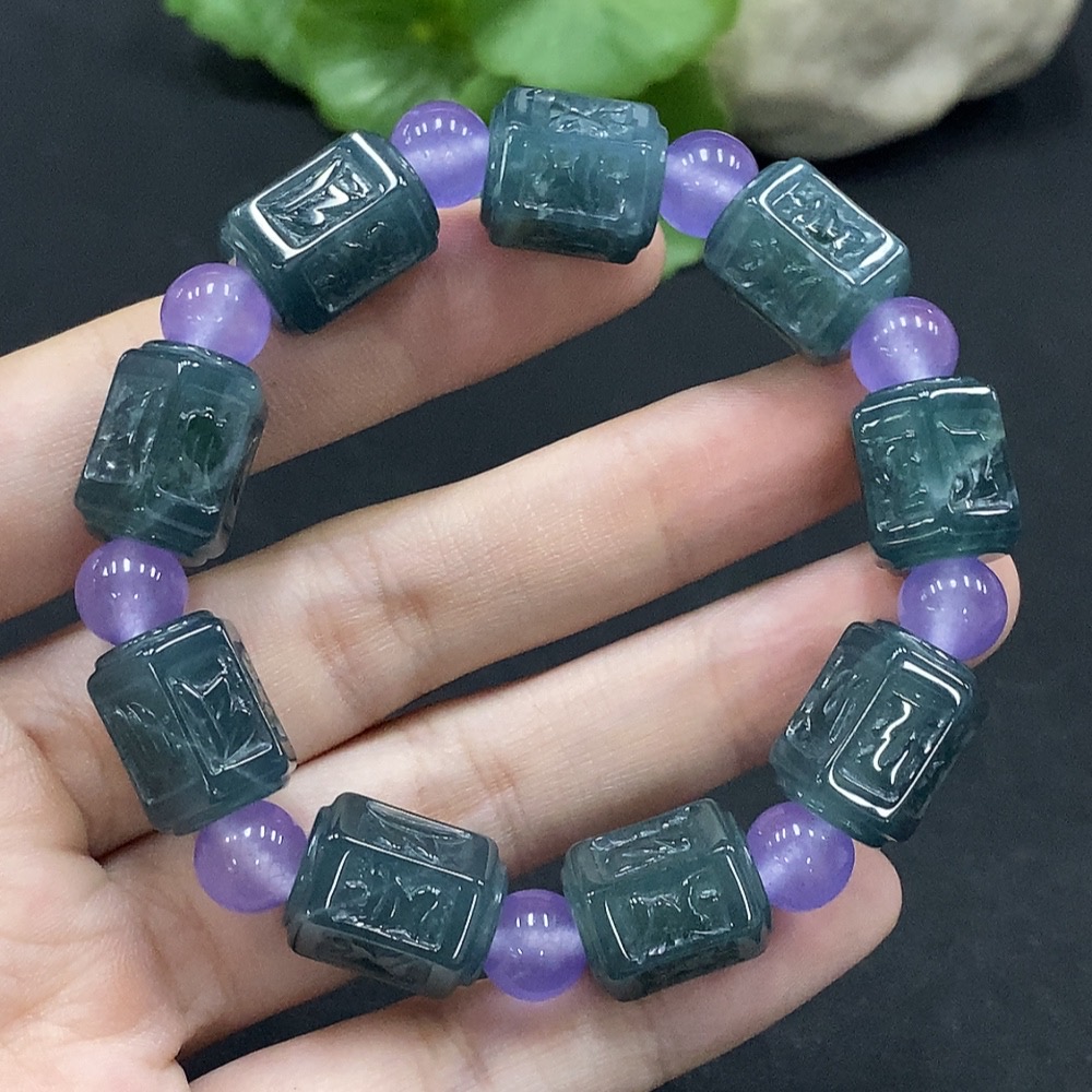 F34029436 Jadeite bracelet Total weight: approx. 41g (Beads not grade A)