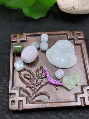 F32709849 Jadeite Pendants Sell as a Lot
