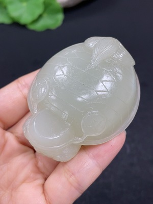 H46560228 和田玉挂件   龙龟   货品总重约72.3g