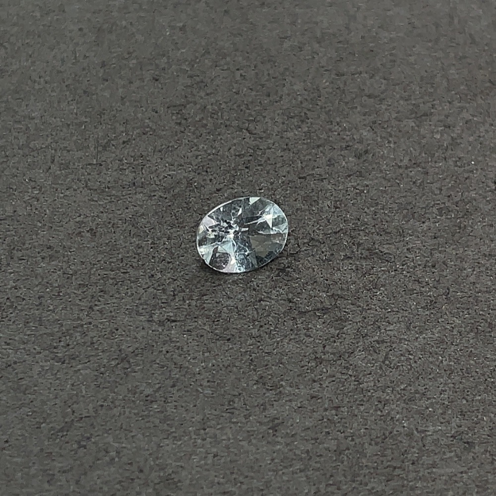 C32719898 Aquamarine loose stone, total weight approx. 1.65 carats