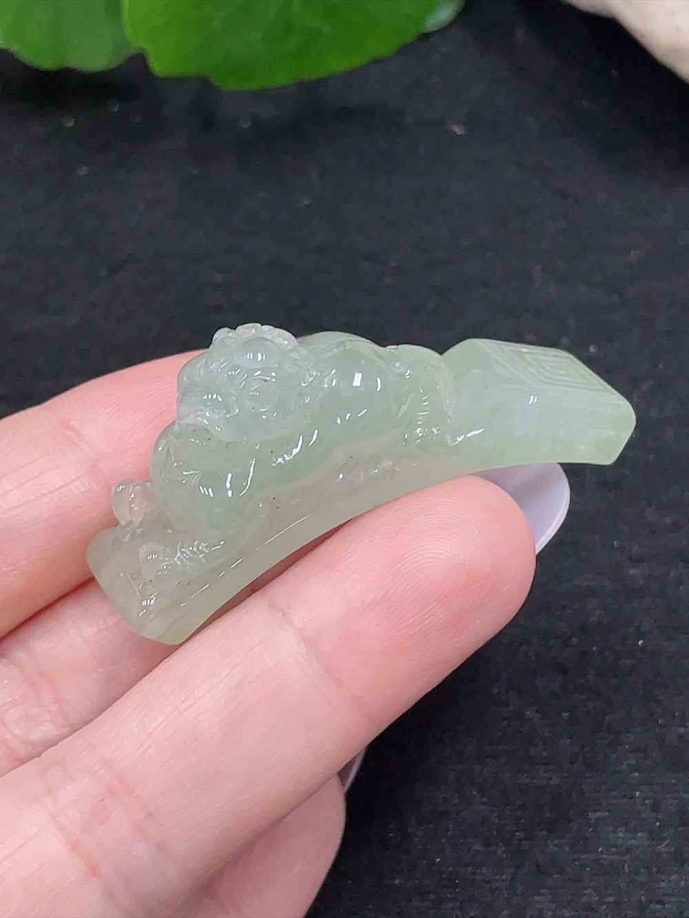 F34965935 Jadeite Lion Hand Plaque Total Weight Approx. 15.7g