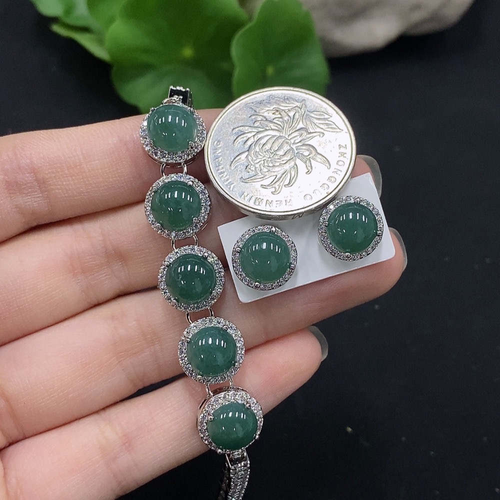 F28280306 Jadeite Cabochon Inlay Bracelet / Earrings Non-Gold Setting