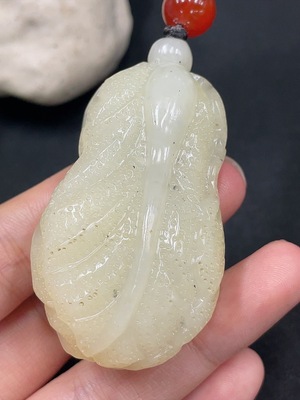 H30537787 Hetian Jade Pendant  Chinese Cabbage