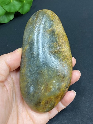 H29329996 Hetian Jade, total weight about 234.3g, undetermined skin color origin, contains other mineral components