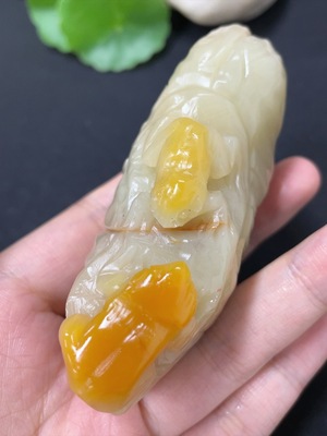 H41891769 老挝石手把件  呱呱来财  货品总重约157.2g
