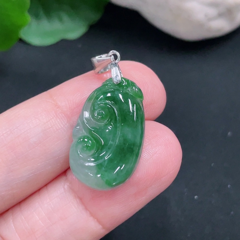 F29420811 JadeiteRuyi Pendant