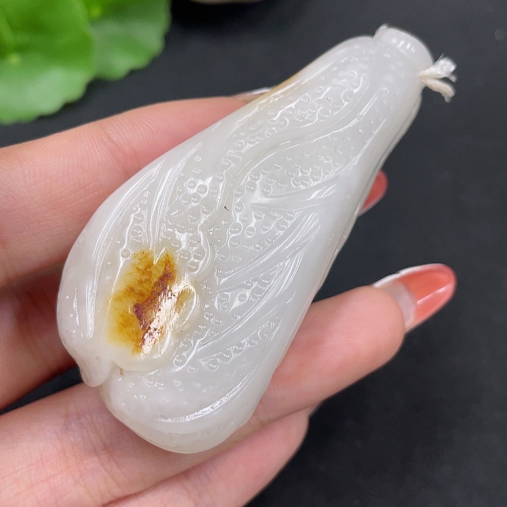 H35085639 Hetian Jade Pendant Chinese Cabbage Undetermined Skin Color Formation Total Weight Approx. 60.3g